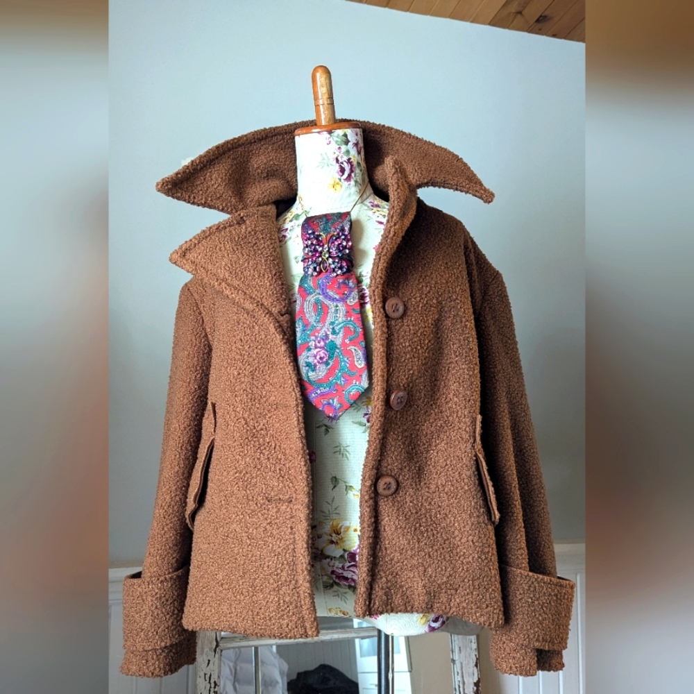 Chepe Cropped Oversized Jacket‎